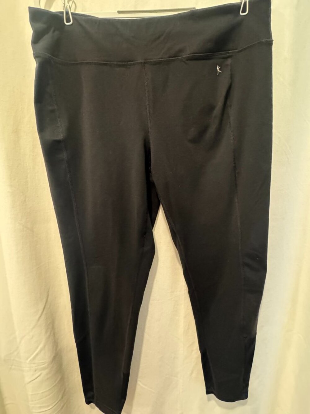Danskin Black, Capri Leggings, Size XL